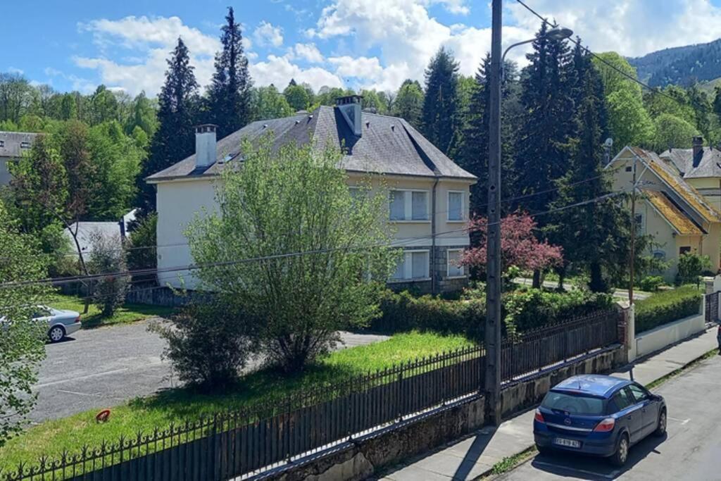 Studio Tres Bien Situe, Belle Vue, Parking Prive Bagneres-de-Bigorre Exterior photo