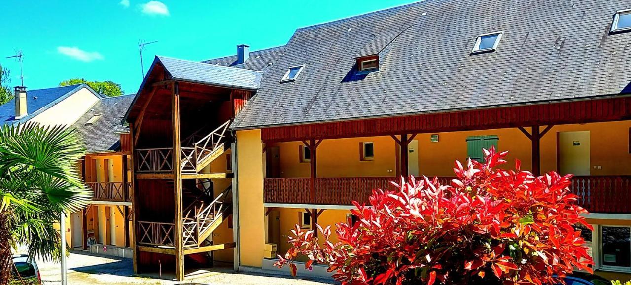 Studio Tres Bien Situe, Belle Vue, Parking Prive Bagneres-de-Bigorre Exterior photo